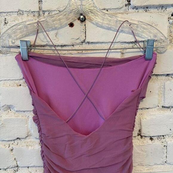 dresses - Picture 3 of 3